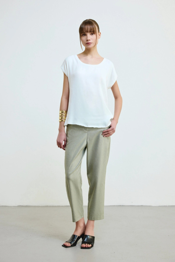 Round Neck Satin Front T-shirt - Ecru - 2