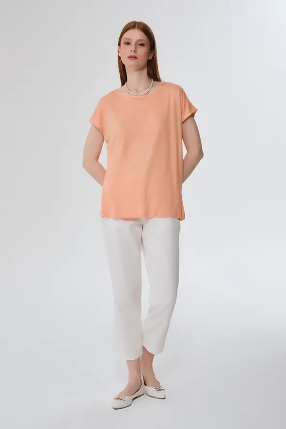 Round Neck T-shirt - Peach - 2