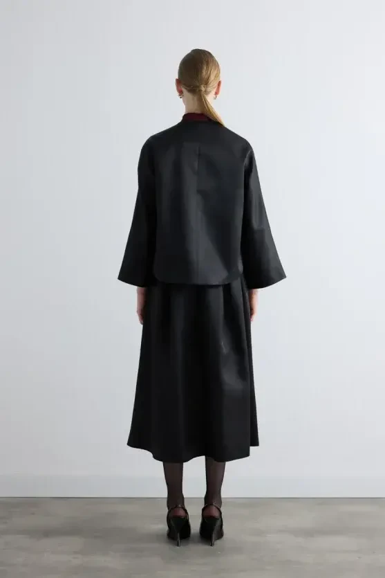 Round Neck Taffeta Jacket - Black - Gusto