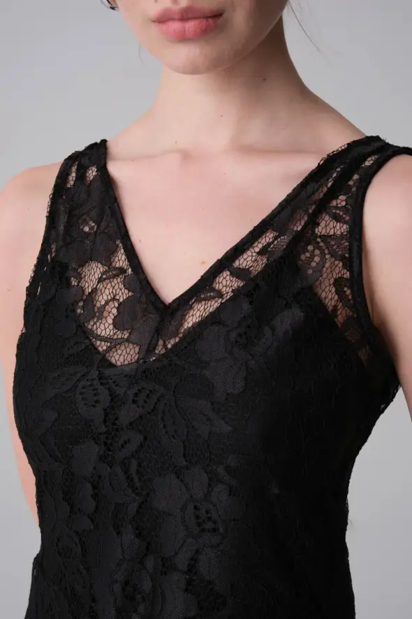 Ruffled Lace Evening Dress - Black - 5