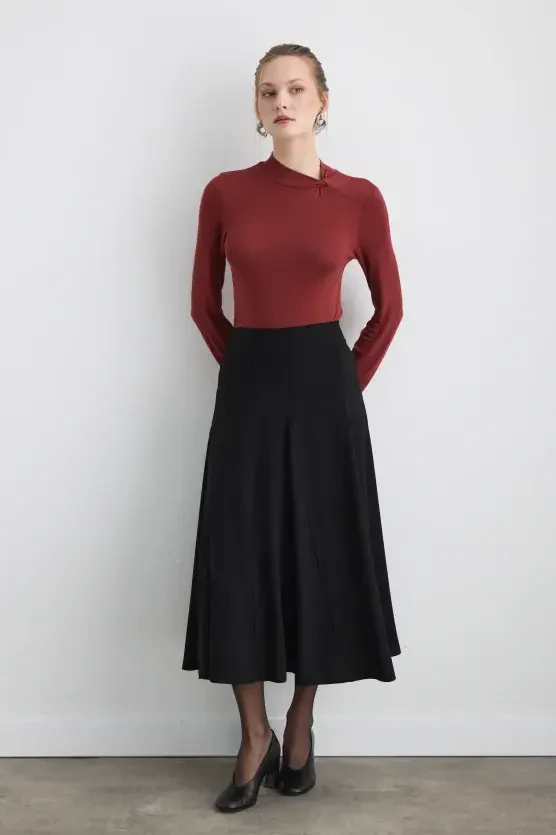 Ruffled Midi Skirt - Black - Gusto