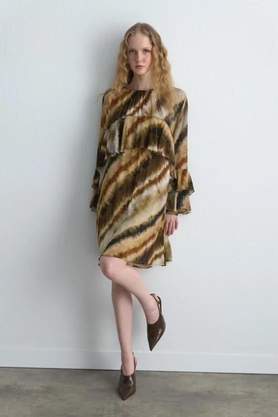 Ruffled Relaxed Fit Short Dress - Beige - Gusto