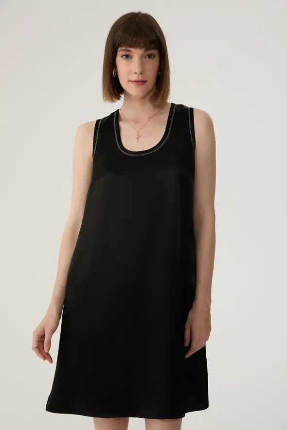 Satin Tank Top with Metal Accessory - Black - 2