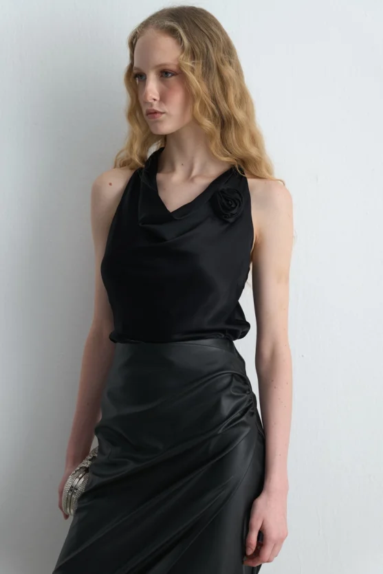 Scoop Neck Asymmetrical Satin Blouse - Black - 3