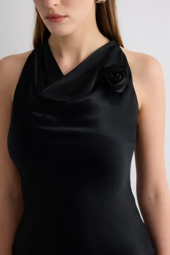 Scoop Neck Asymmetrical Satin Blouse - Black - Gusto