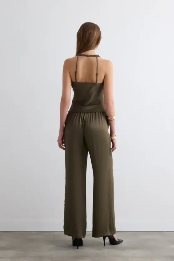 Scoop Neck Asymmetrical Satin Blouse - Green - 5