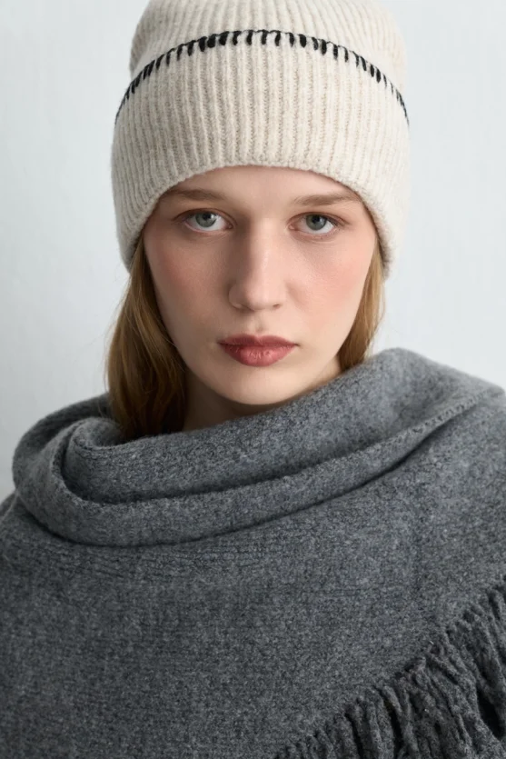 Shearling Stitch Beanie Beige - Gusto