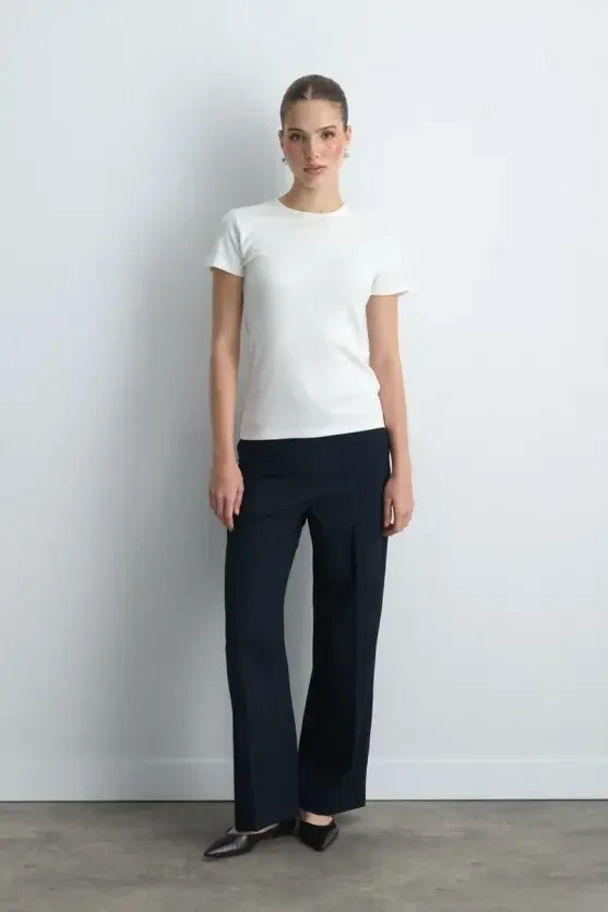 Short Sleeve Basic Cotton T-Shirt - Ecru - Gusto