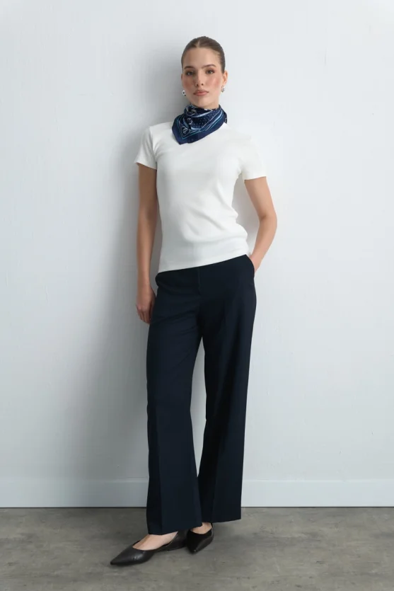 Short Sleeve Basic Cotton T Shirt Ecru - Gusto