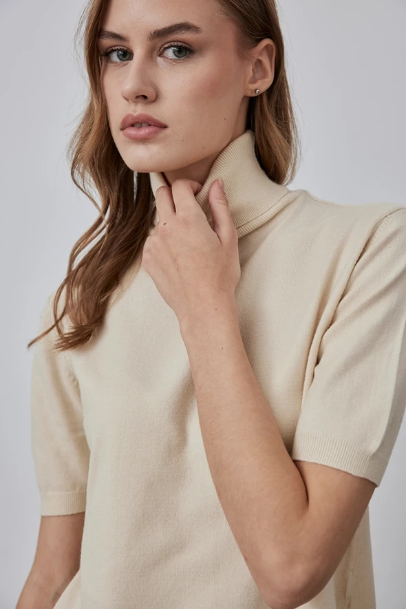 Short Sleeve Turtleneck Basic Sweater Tshirt - Ecru - 3