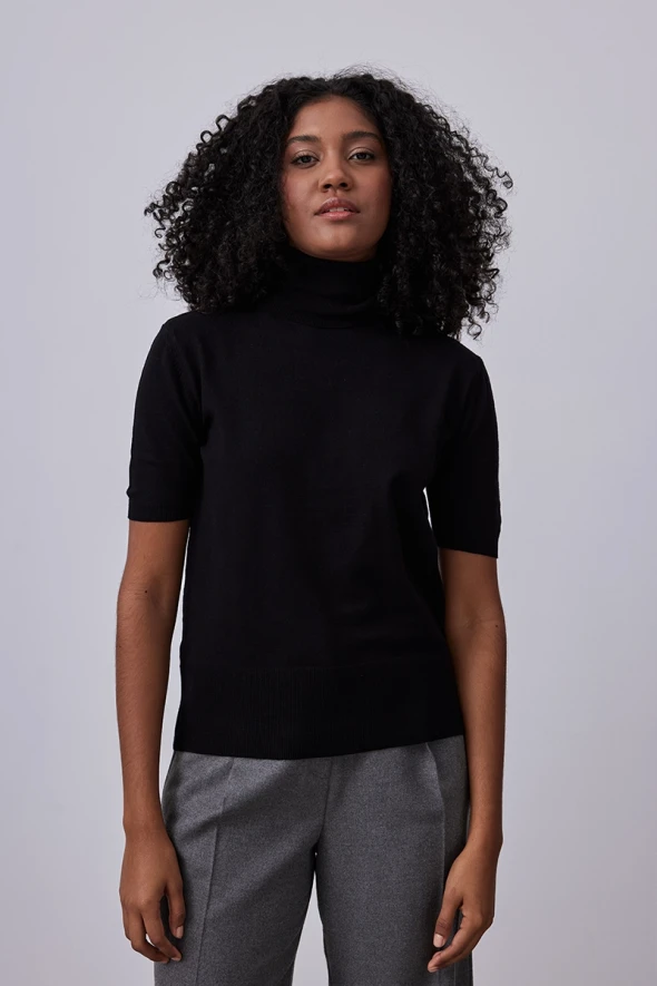 Short Sleeve Basic Sweater with Turtleneck - Black - 1