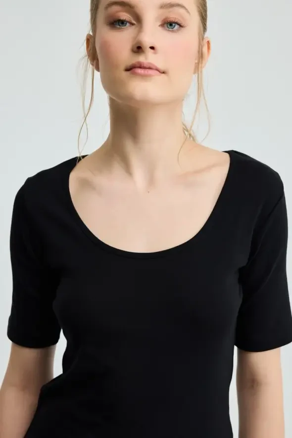 Short-Sleeve Cotton T-Shirt - Black - 2