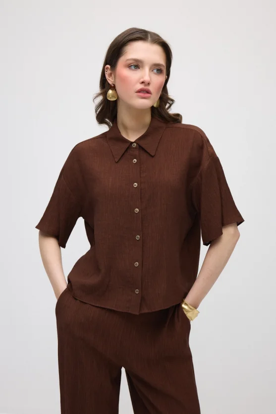 Short-Sleeve Crinkle Blouse - Brown - 1