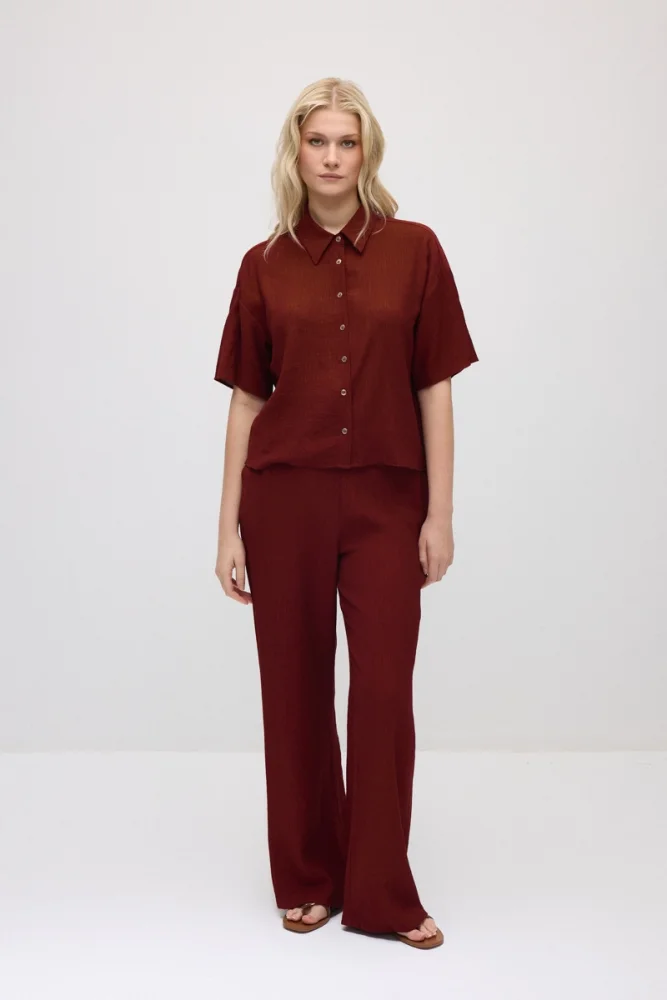 Short-Sleeve Crinkle Blouse - Burgundy