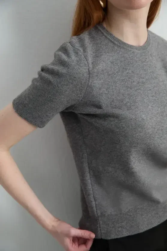 Short-Sleeve Knit Blouse - Gray - 3