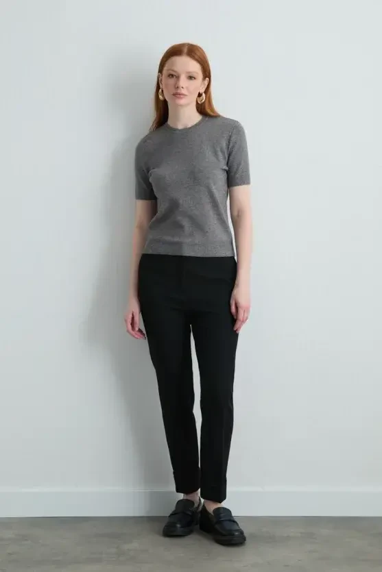 Short-Sleeve Knit Blouse - Gray - Gusto