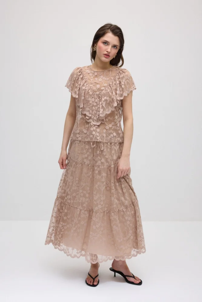 Short-Sleeve Lace Blouse - Beige - Gusto