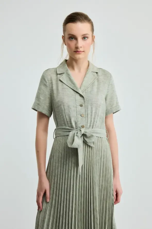 Short-Sleeve Long Pleated Dress - Green - 2