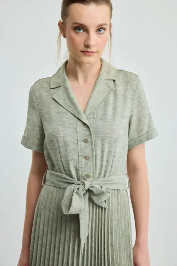 Short-Sleeve Long Pleated Dress - Green - 3