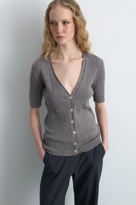 Short Sleeve Ribbed Knit Cardigan Gray - Gusto