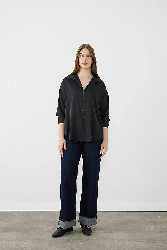 Silky Satin Relaxed-Fit Shirt - Black - Gusto