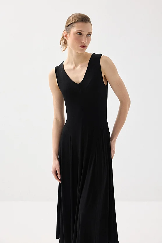 Sleeveless Bamboo Knit Dress - Black - Gusto