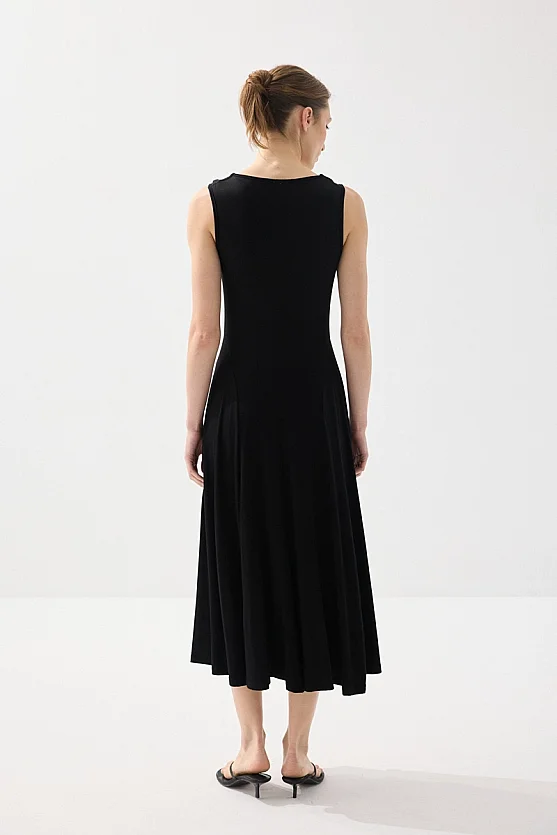 Sleeveless Bamboo Knit Dress - Black - Gusto