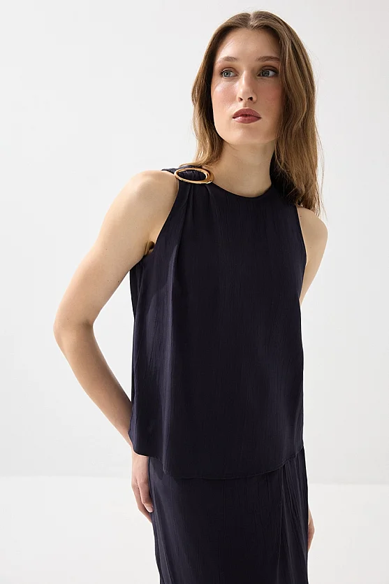 Sleeveless Blouse with Accessory Detail - Navy Blue - 5