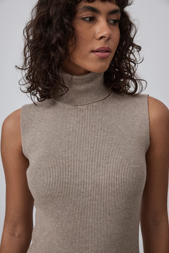 Sleeveless Knitwear with Turtleneck - Mink - 3