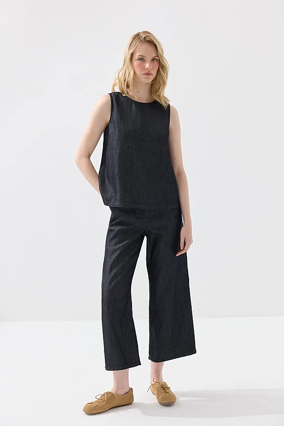 Sleeveless Tencel Denim Blouse - Navy Blue - Gusto