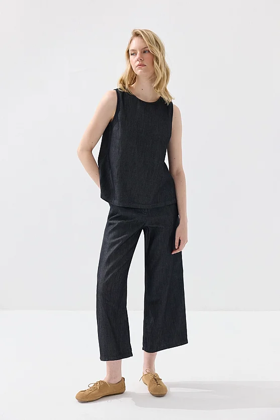 Sleeveless Tencel Denim Blouse - Navy Blue - Gusto