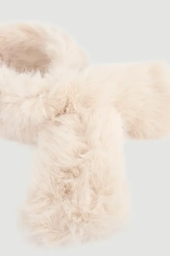 Slip-Through Faux Fur Scarf - Ecru - 2