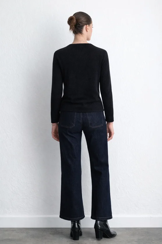 Soft Sequin Envelope Cut Knit Blouse Black - Gusto