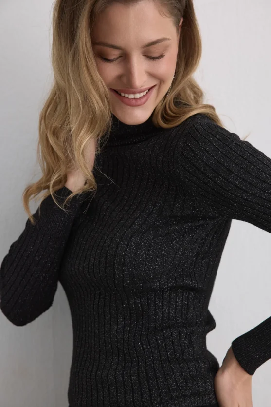 Sparkly Turtleneck Knit Blouse Black - Gusto