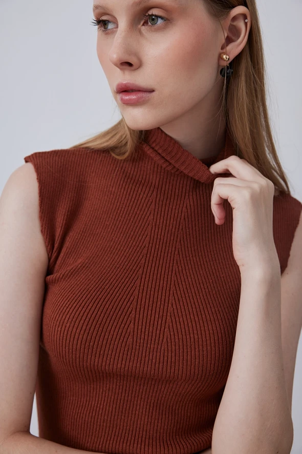 Stand Collar Sleeveless Basic Knitwear - Tan - 3