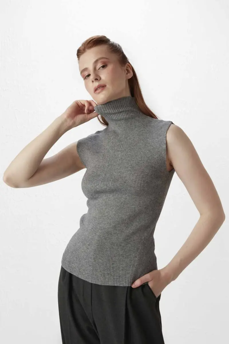 Gray sale sleeveless sweater