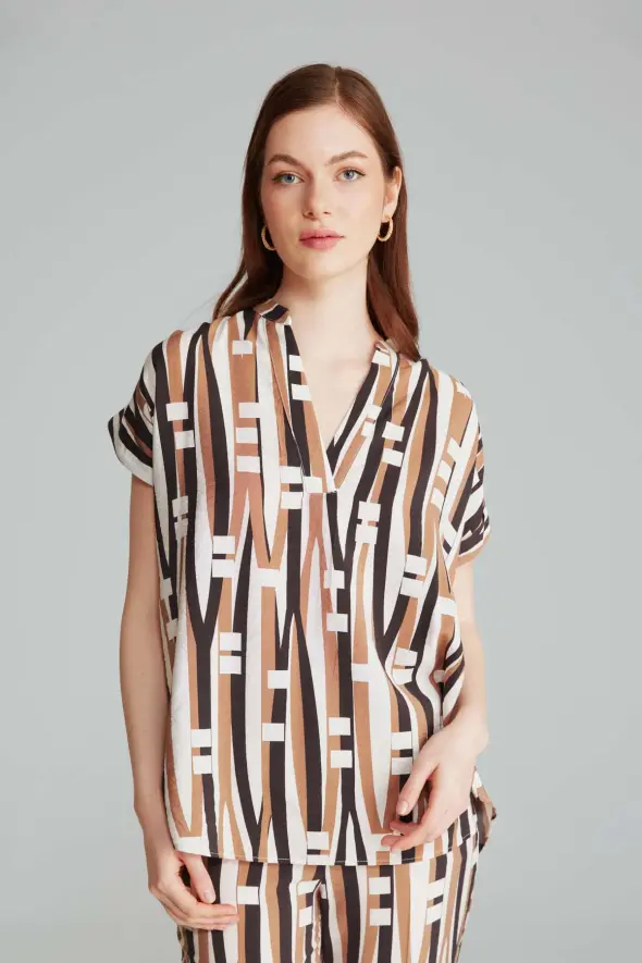 Stick Pattern Relaxed Fit Blouse - Brown - 3