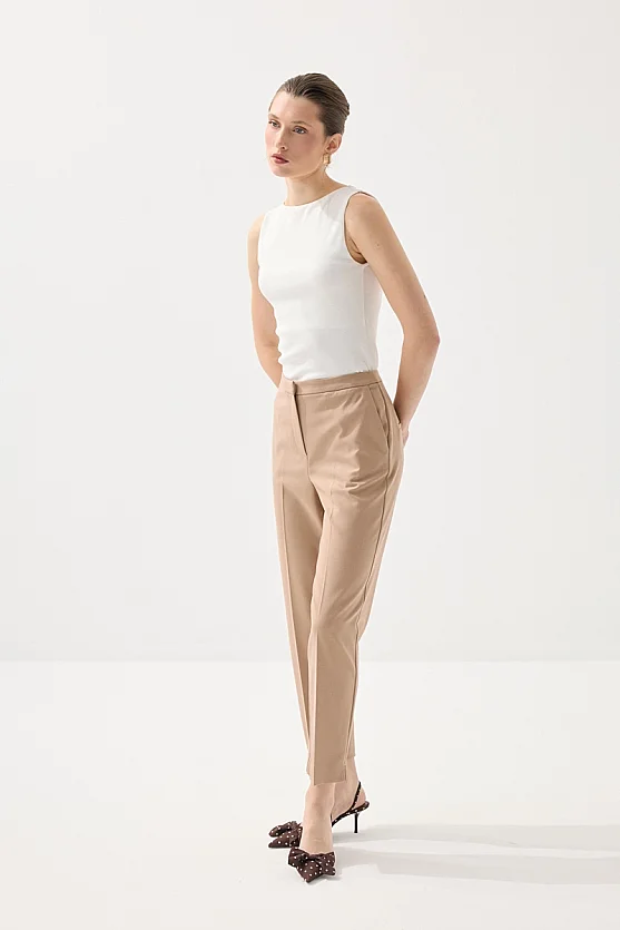 Straight-Leg Fabric Pants - Beige - Gusto