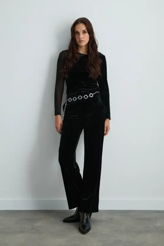 Straight-Leg Velvet Pants - Black - Gusto