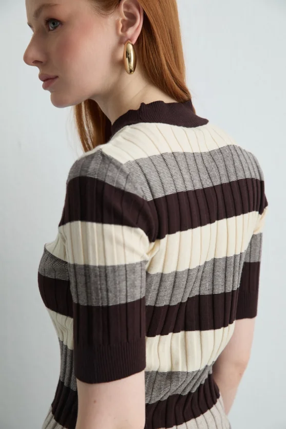 Striped Half Sleeve Knit Blouse Brown - 5