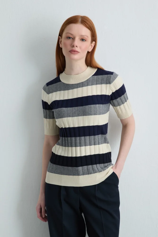 Striped Half-Sleeve Knit Blouse - Navy Blue Navy Blue