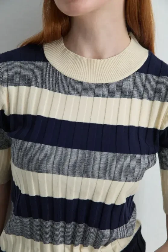 Striped Half-Sleeve Knit Blouse - Navy Blue - Gusto