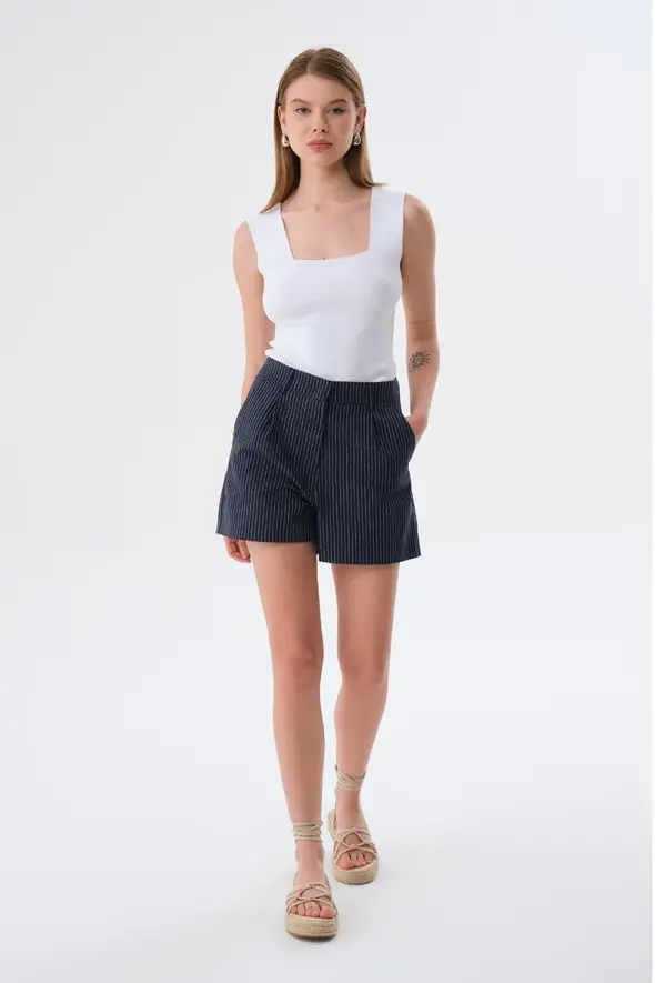 Striped Linen Shorts - Navy Blue - 2