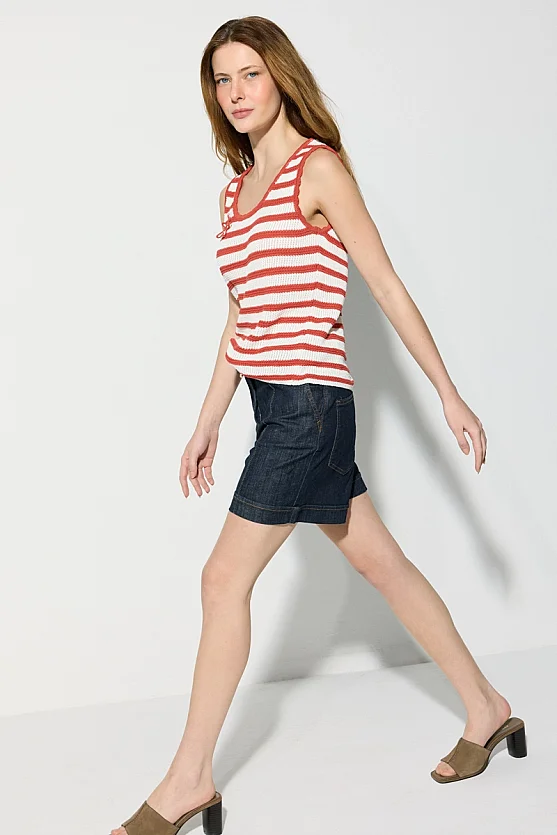 Striped Mercerized Knit Tank Top with Star Appliqué - Red - Gusto
