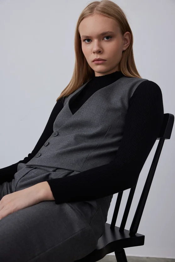 Striped Short Vest - Gray - Gusto