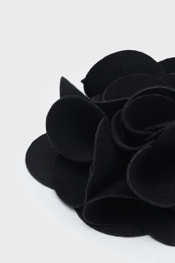 Suede Rose Brooch - Black - 2