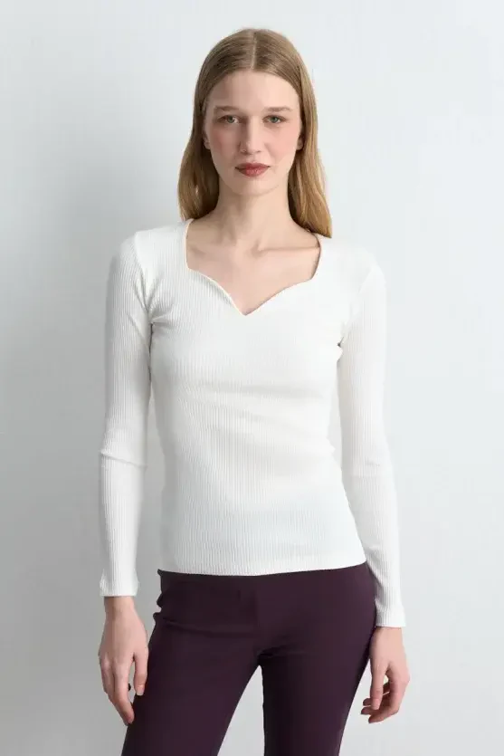 Sweetheart Neck Cotton Blouse - Ecru - 2