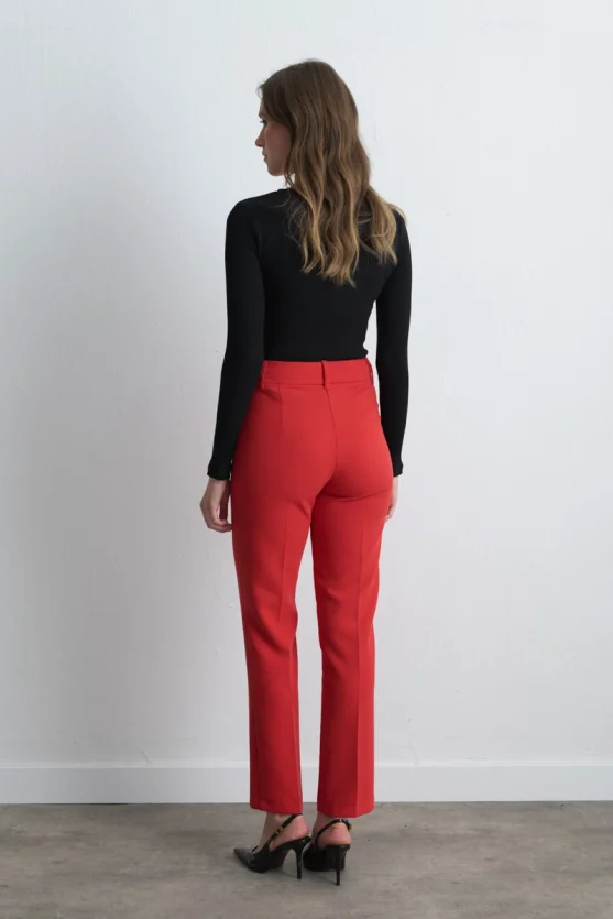 Tapered Leg Pants Red - 4