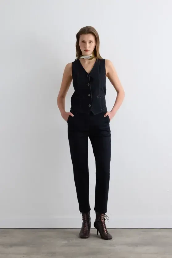 Tencel Denim Mom Pants - Navy - Gusto