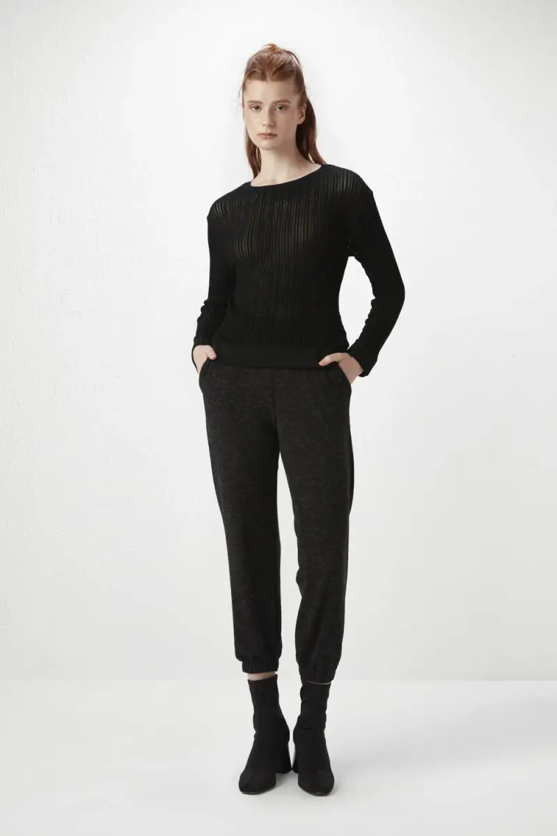 Jumper pants sale black